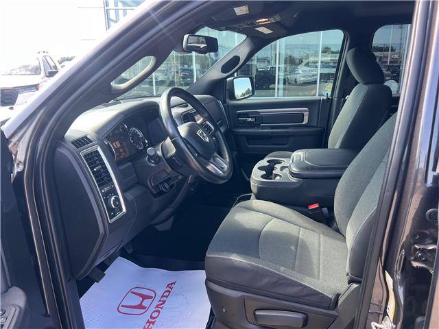 2022 RAM 1500 Classic SLT (Stk: U6515) in Woodstock - Image 9 of 12 2022 RAM 1500 Classic SLT (Stk: U6515) in Woodstock - Image 9 of 12