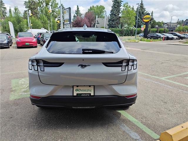 2021 Ford Mustang Mach-E Select (Stk: R-21FOMGRA9144) in Calgary - Image 4 of 16