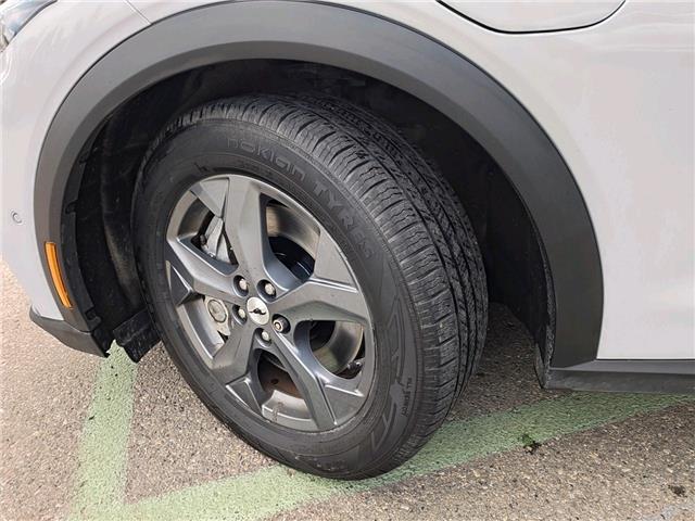 2021 Ford Mustang Mach-E Select (Stk: R-21FOMGRA9144) in Calgary - Image 9 of 16