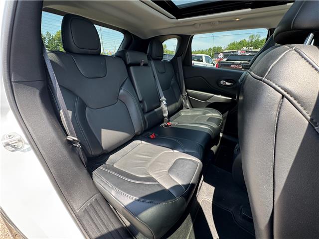 2022 Jeep Cherokee Limited (Stk: 25-201-2) in Pembroke - Image 12 of 18