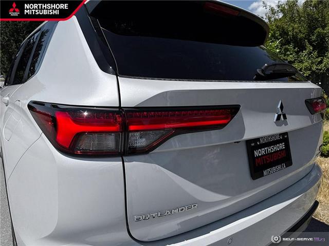 2025 Mitsubishi Outlander PHEV ES (Stk: 615941) in North Vancouver - Image 10 of 24