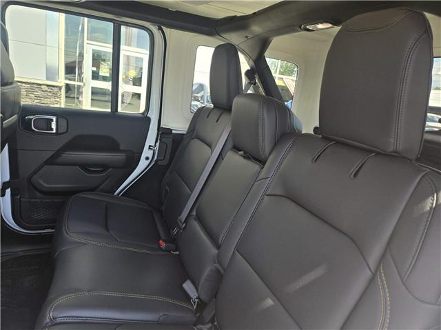 2025 Jeep Wrangler Sahara (Stk: S166) in Miramichi - Image 11 of 13