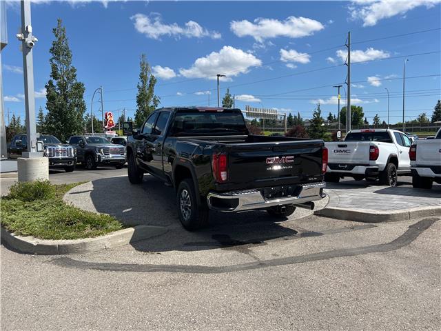 2025 GMC SLE (Stk: SF307710) in Calgary - Image 4 of 21