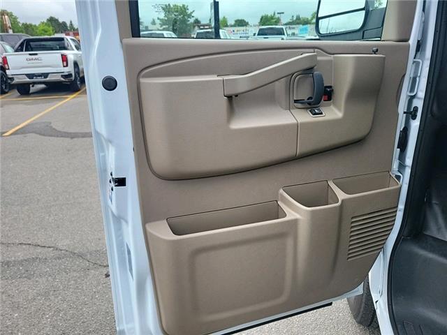 2025 Chevrolet Express 2500 Work Van (Stk: 1249640) in Newmarket - Image 10 of 22