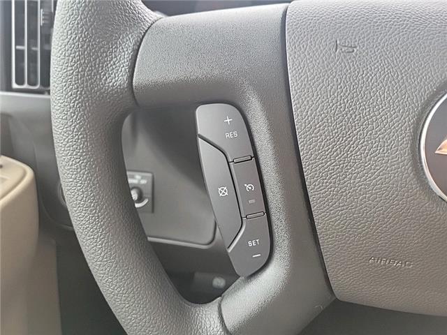 2025 Chevrolet Express 2500 Work Van (Stk: 1249640) in Newmarket - Image 15 of 22