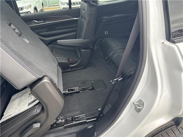 2025 Jeep Grand Cherokee L Limited (Stk: 25-058) in Hanover - Image 23 of 27