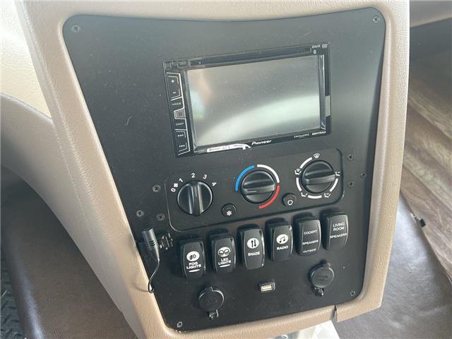 2016 Ford F-53 Motorhome Chassis Base (Stk: A05645) in Sudbury - Image 14 of 23