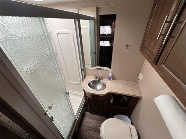 2016 Ford F-53 Motorhome Chassis Base (Stk: A05645) in Sudbury - Image 20 of 23