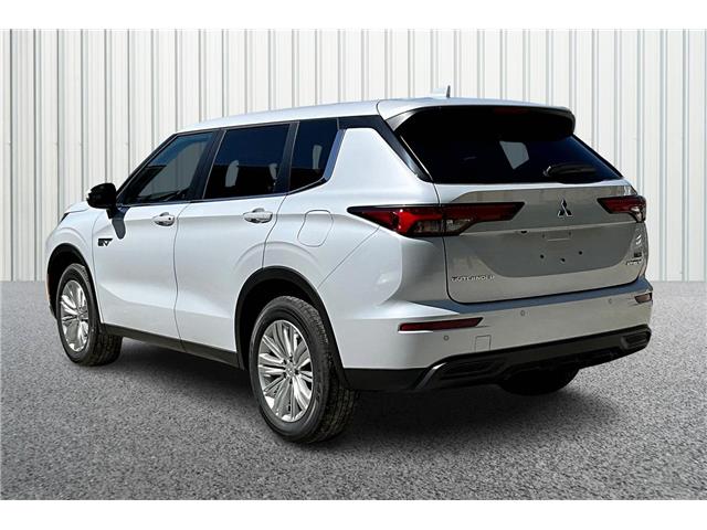 2025 Mitsubishi Outlander PHEV ES (Stk: 25P6536) in Cranbrook - Image 3 of 12
