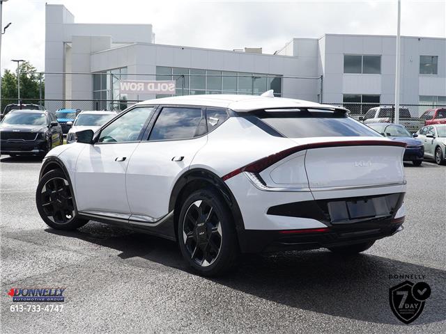 2025 Kia EV6 LAND W/PREMIUM PKG (Stk: KZ468DT) in Kanata - Image 5 of 25