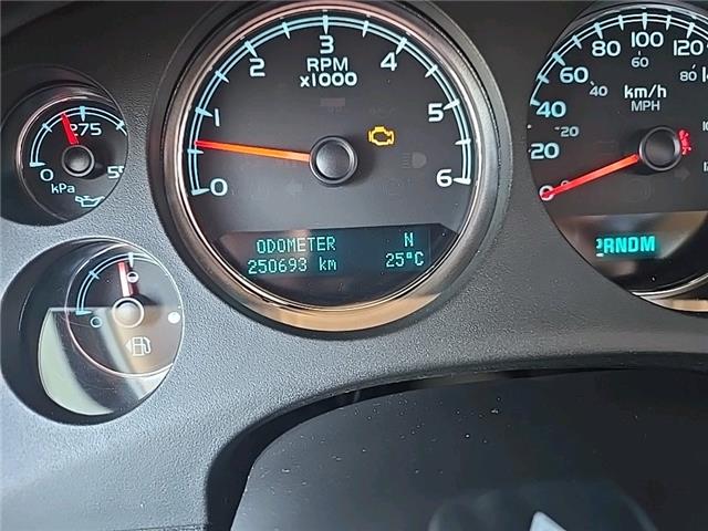 2013 GMC Yukon SLE (Stk: 23T159C) in Wadena - Image 11 of 12 2013 GMC Yukon SLE (Stk: 23T159C) in Wadena - Image 11 of 12