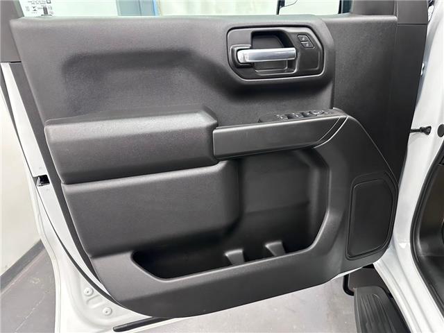 2025 Chevrolet Silverado 1500 Custom (Stk: 301004) in Lethbridge - Image 12 of 26
