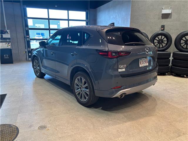2025 Mazda CX-5 Signature (Stk: 5C521) in Miramichi - Image 2 of 9