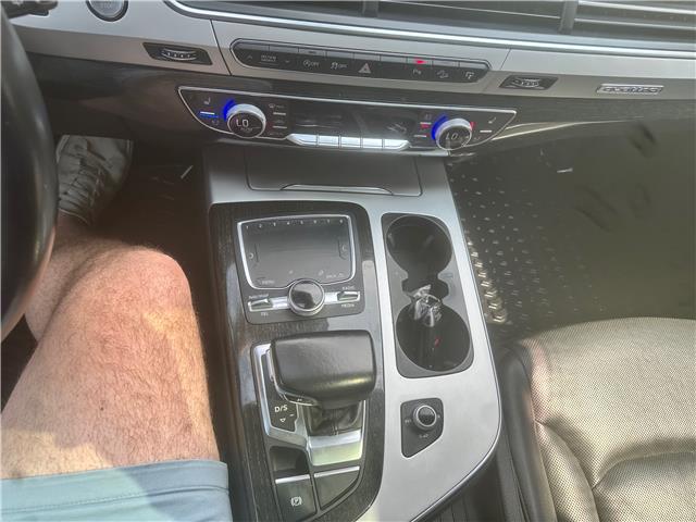 2017 Audi Q7 3.0T Progressiv (Stk: A056566) in Scarborough - Image 11 of 15 2017 Audi Q7 3.0T Progressiv (Stk: A056566) in Scarborough - Image 11 of 15