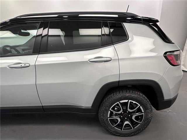 2025 Jeep Compass Trailhawk (Stk: 40164) in Lethbridge - Image 3 of 28