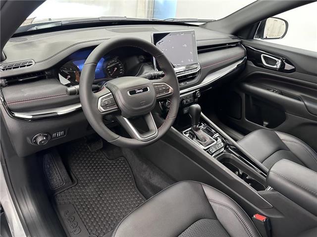 2025 Jeep Compass Trailhawk (Stk: 40164) in Lethbridge - Image 13 of 28