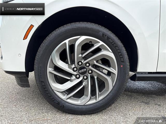 2025 Lincoln Navigator Reserve (Stk: 5LN1381) in Brantford - Image 6 of 23