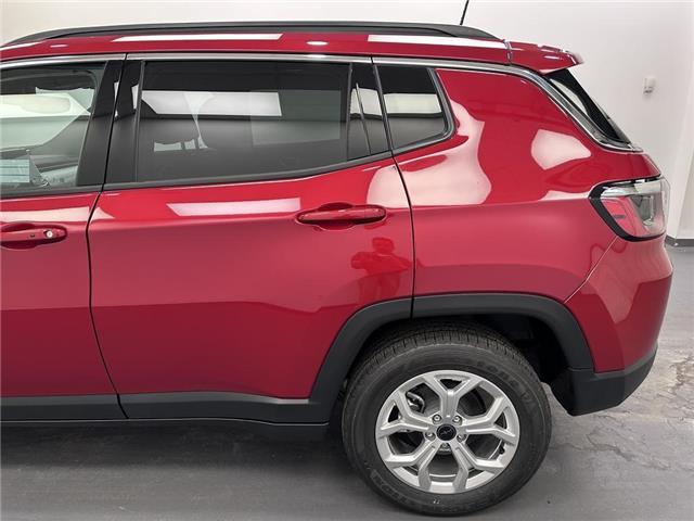 2025 Jeep Compass North (Stk: 40165) in Lethbridge - Image 3 of 29