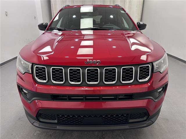 2025 Jeep Compass North (Stk: 40165) in Lethbridge - Image 9 of 29