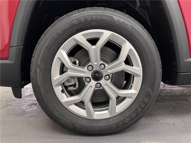 2025 Jeep Compass North (Stk: 40165) in Lethbridge - Image 11 of 29