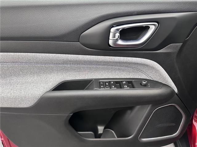 2025 Jeep Compass North (Stk: 40165) in Lethbridge - Image 12 of 29