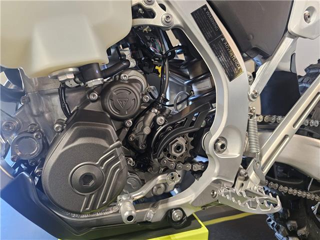 2026 Triumph TF450-E ENDURO (Stk: 26TD-004) in Grande Prairie - Image 7 of 11