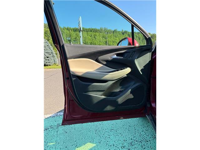 2017 Buick Envision Essence (Stk: 25297A) in Campbellton - Image 6 of 11