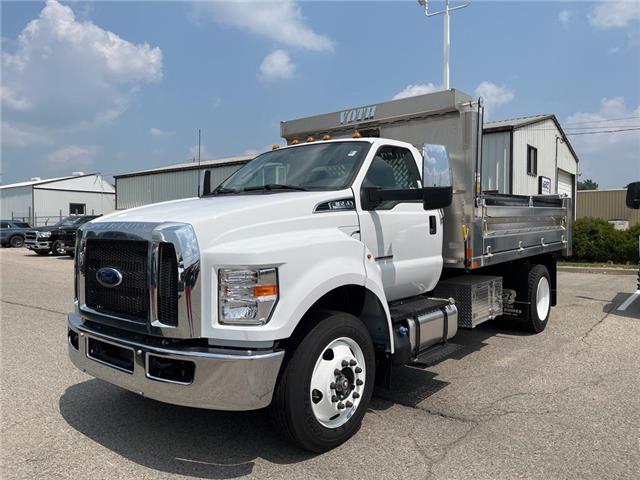2025 Ford F-650 Diesel Base (Stk: VFF22620) in Chatham - Image 1 of 19