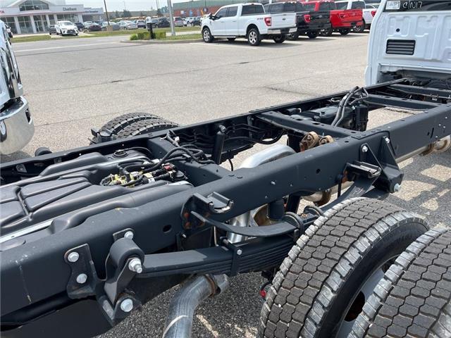 2025 Ford F-550 Chassis XL (Stk: VF5F00555) in Chatham - Image 5 of 17