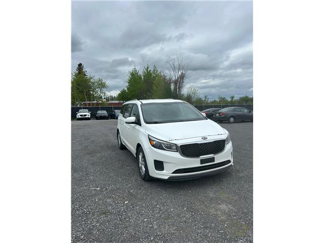 2018 Kia Sedona LX+ White with 195,923km at $CALL