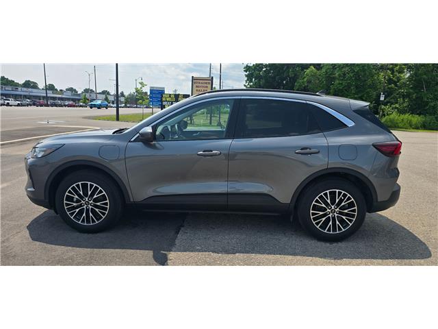 2024 Ford Escape PHEV in Morrisburg - Image 2 of 6 2024 Ford Escape PHEV in Morrisburg - Image 2 of 6