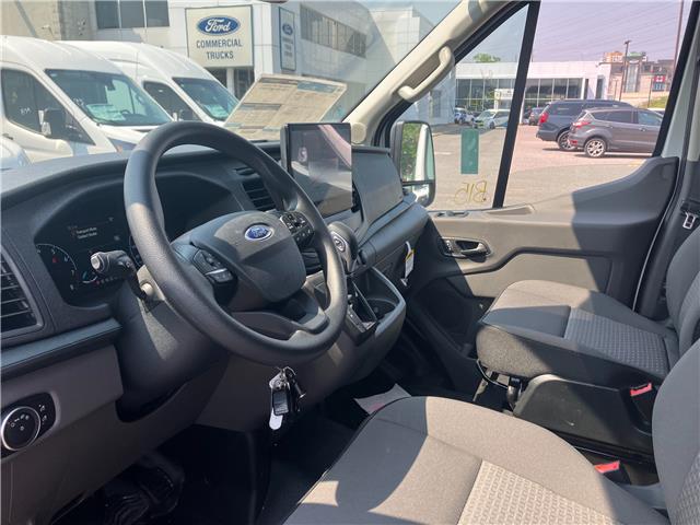 2025 Ford Transit-250 Cargo Base (Stk: 2505690) in Ottawa - Image 7 of 16