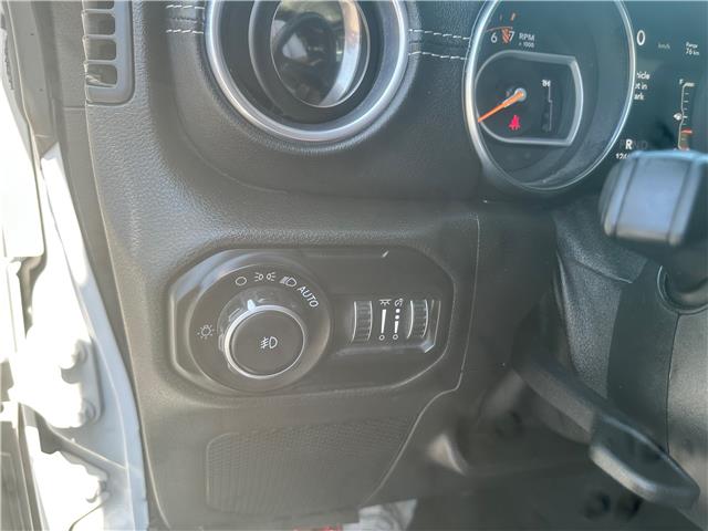 2019 Jeep Wrangler Unlimited Sahara (Stk: J544847) in Scarborough - Image 16 of 17