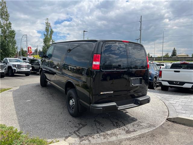 2025 Chevrolet Express 2500 Work Van (Stk: S1234569) in Calgary - Image 3 of 17