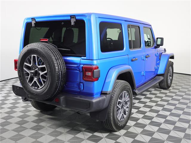 2024 Jeep Wrangler Sahara (Stk: L640) in Calgary - Image 6 of 22