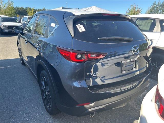 2025 Mazda CX-5  (Stk: 700543) in Surrey - Image 2 of 5