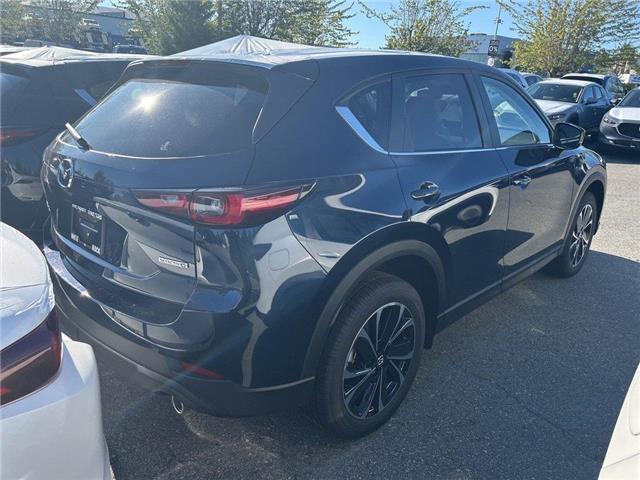2025 Mazda CX-5  (Stk: 700543) in Surrey - Image 3 of 5