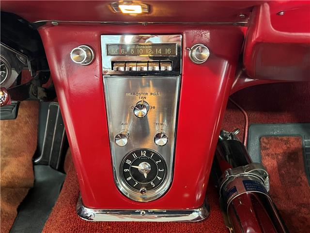 1962 Chevrolet Corvette  (Stk: Z1962SilverCorvette) in Toronto - Image 25 of 36