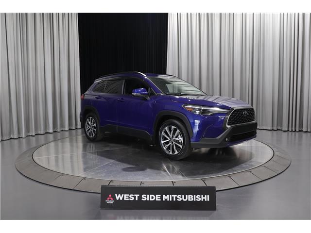 2023 Toyota Corolla Cross XLE (Stk: T25652A) in Edmonton - Image 1 of 26