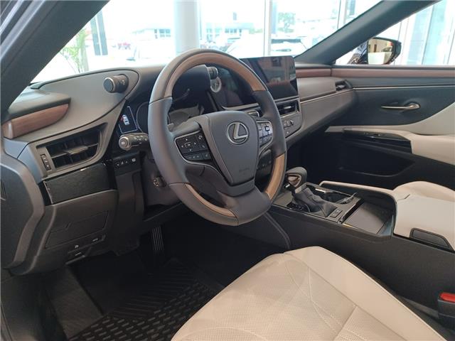 2025 Lexus ES 300h Base (Stk: 258014) in Regina - Image 10 of 22