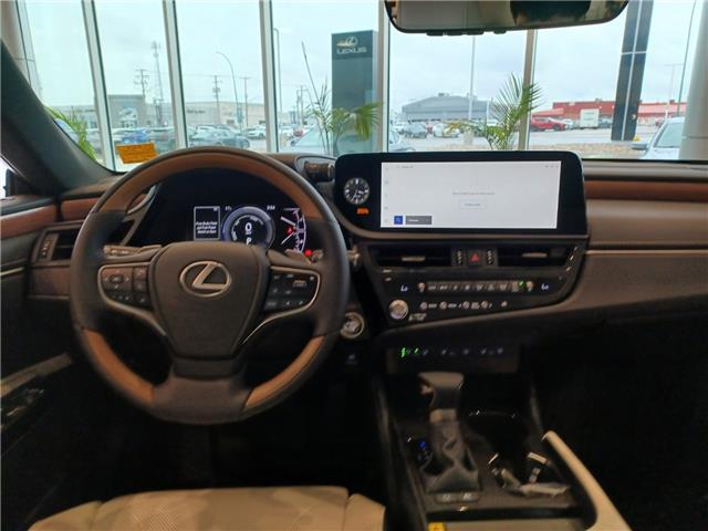2025 Lexus ES 300h Base (Stk: 258014) in Regina - Image 12 of 22