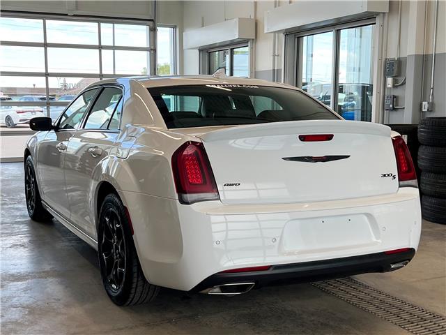 2023 Chrysler 300 S (Stk: V3112) in Prince Albert - Image 11 of 14 2023 Chrysler 300 S (Stk: V3112) in Prince Albert - Image 11 of 14