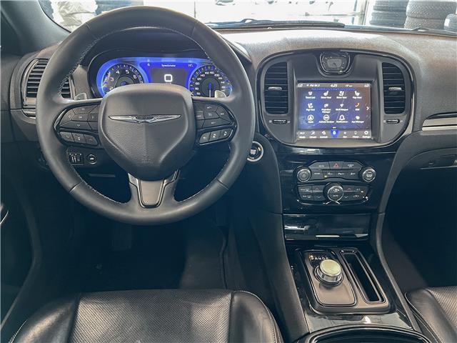 2023 Chrysler 300 S (Stk: V3112) in Prince Albert - Image 6 of 14 2023 Chrysler 300 S (Stk: V3112) in Prince Albert - Image 6 of 14