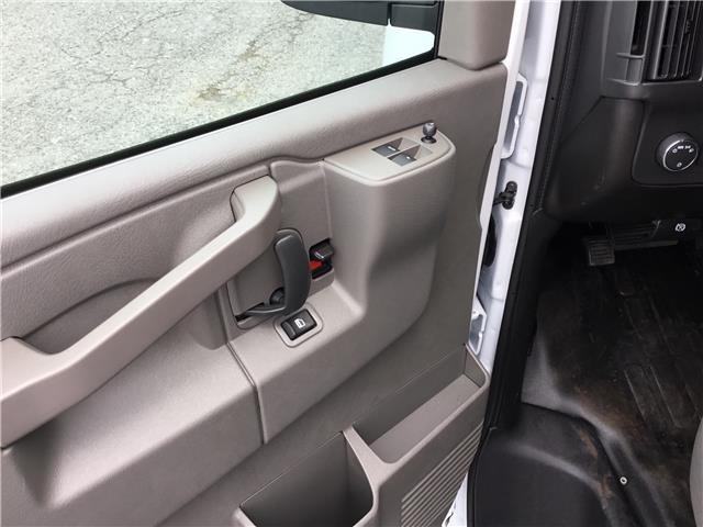 2025 GMC Savana 2500 Work Van (Stk: 25462) in Cornwall - Image 2 of 15