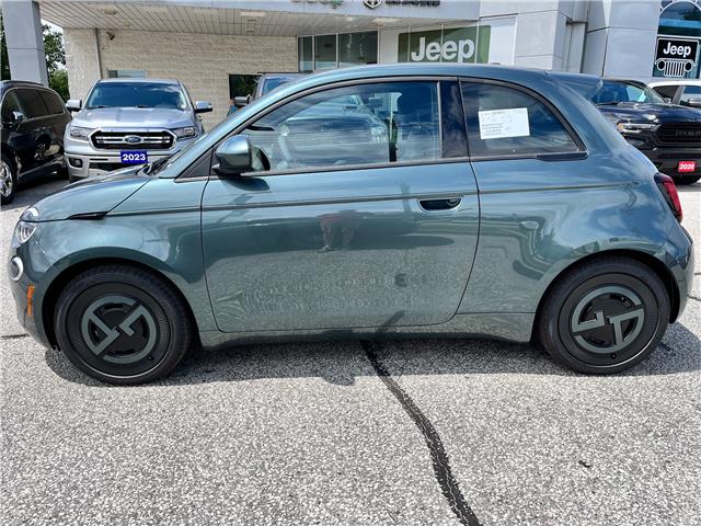 2025 Fiat 500e Base (Stk: 25-337) in Sarnia - Image 2 of 18
