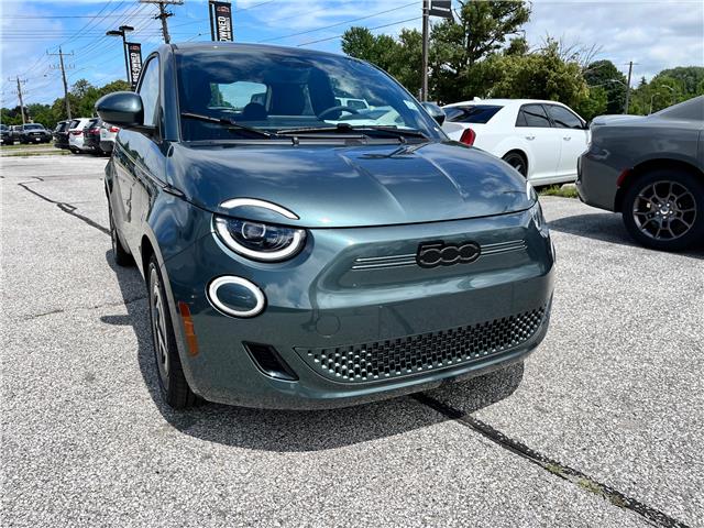 2025 Fiat 500e Base (Stk: 25-337) in Sarnia - Image 7 of 18