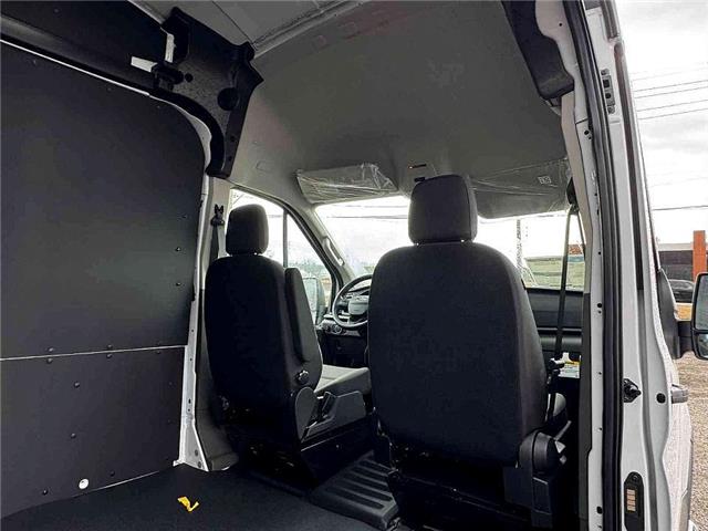 2025 Ford Transit-250 Cargo Base (Stk: TN13640) in Windsor - Image 13 of 26