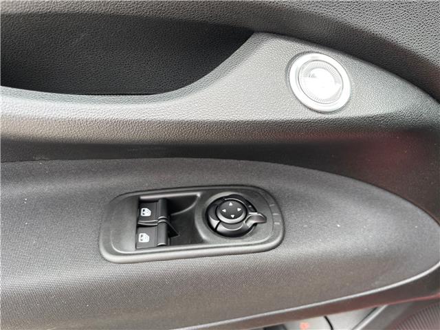 2025 Fiat 500e Base (Stk: 25-345) in Sarnia - Image 8 of 18
