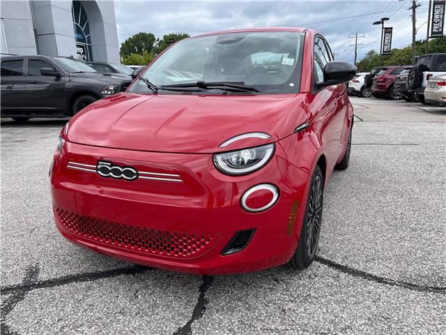 2025 Fiat 500e Base (Stk: 25-345) in Sarnia - Image 1 of 18