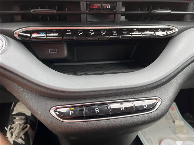 2025 Fiat 500e Base (Stk: 25-345) in Sarnia - Image 15 of 18